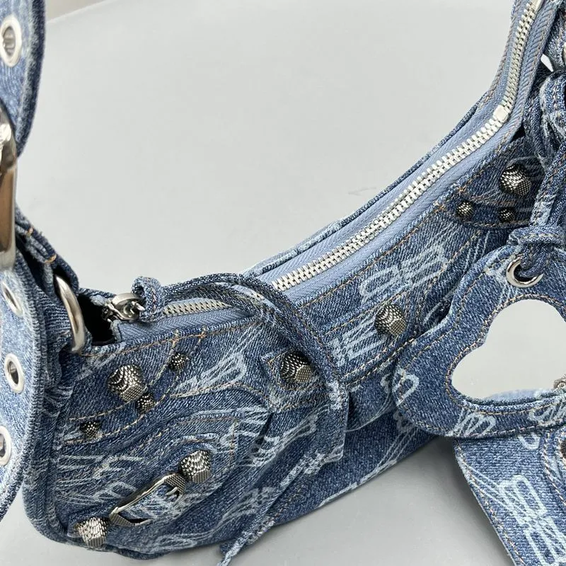 Bags-Realm - Balenciaga Bag - 010