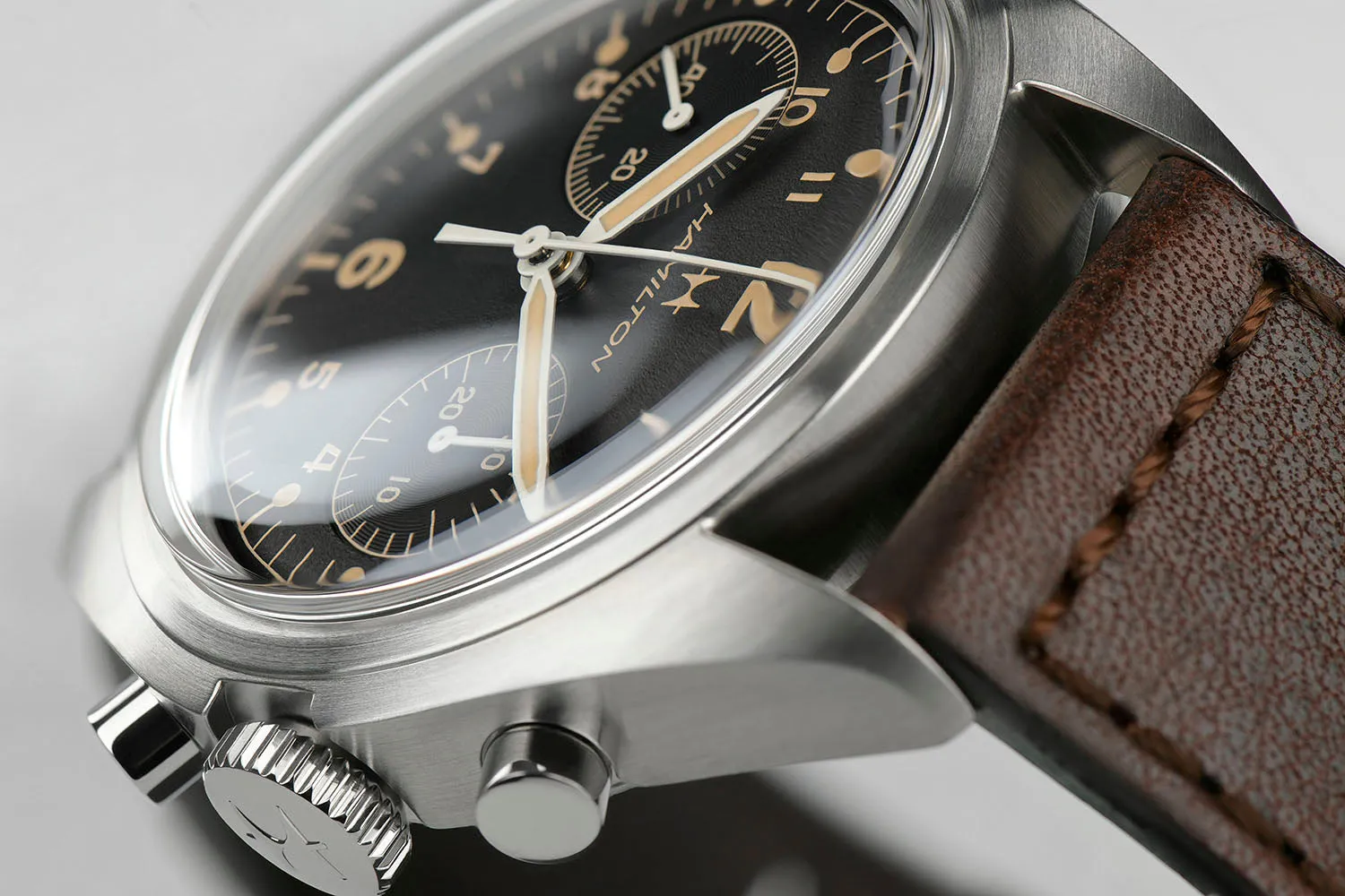 HML Watch Khaki Aviation Pilot Pioneer Chronograph